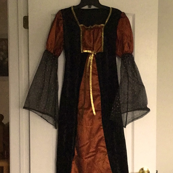 Glitter Witch Halloween costume for a 8-10 year old girl - Picture 1 of 5